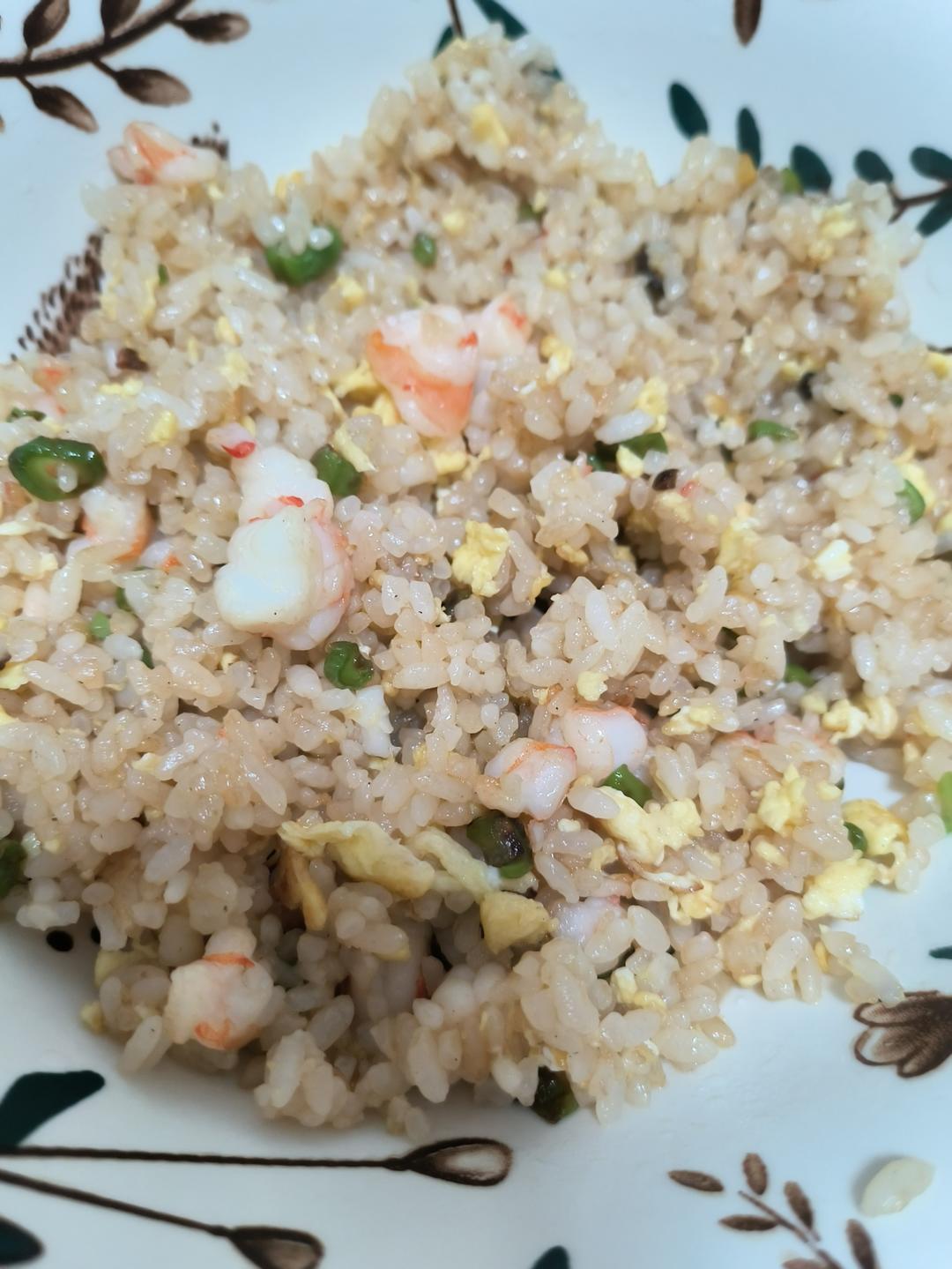 豪华版虾仁炒饭🍤