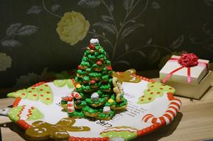 糖霜圣诞树饼干的做法 步骤8