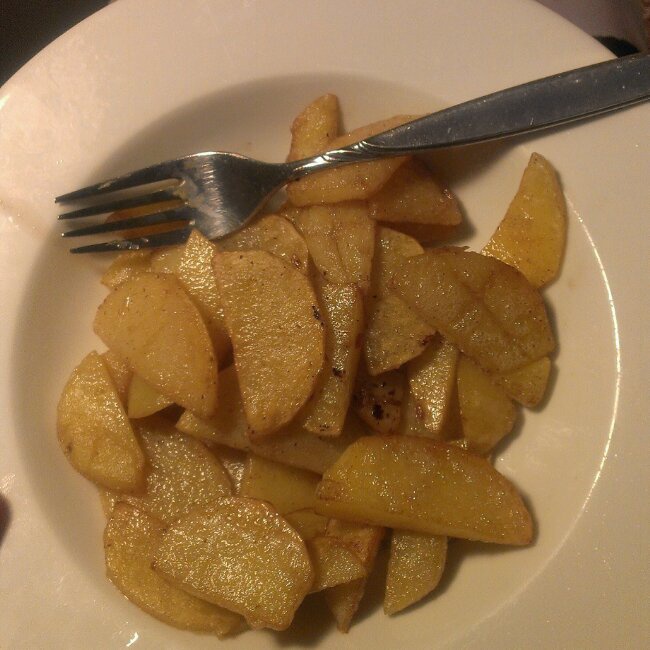 鸡蛋矮人banane做的黄油香煎土豆块