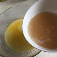 营养健康-豆浆海参虾仁炖蛋的做法 步骤2