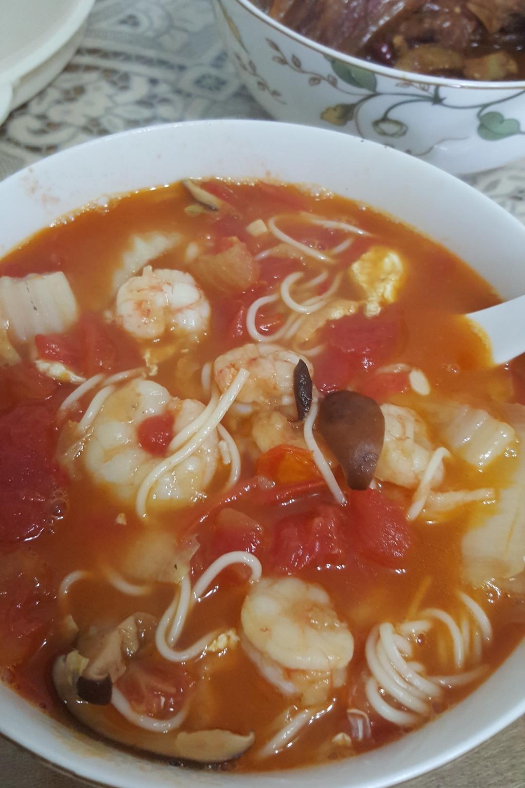 番茄鸡蛋虾仁面