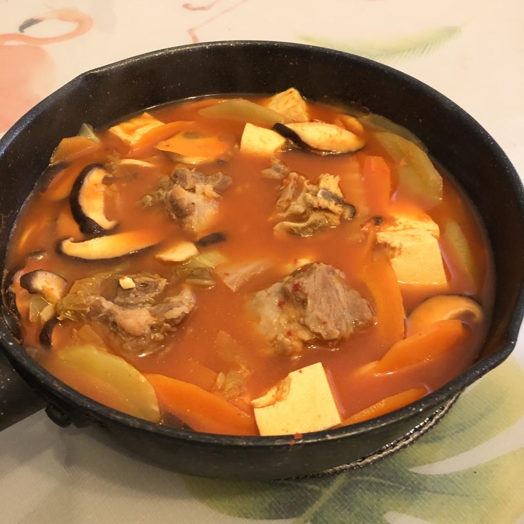 超简单好味的泡菜汤