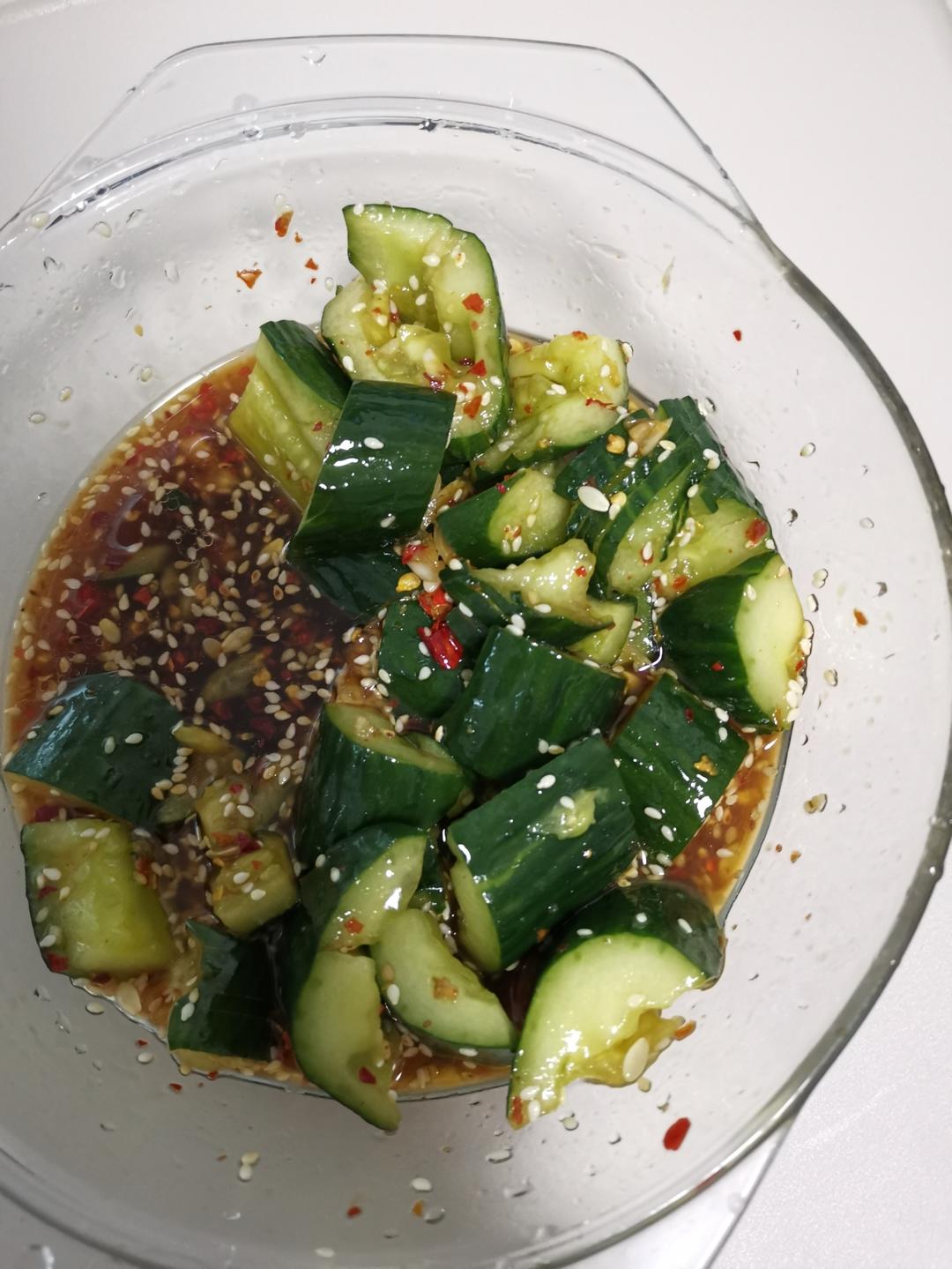 🌈酸酸辣辣巨开胃～超过瘾的凉拌黄瓜