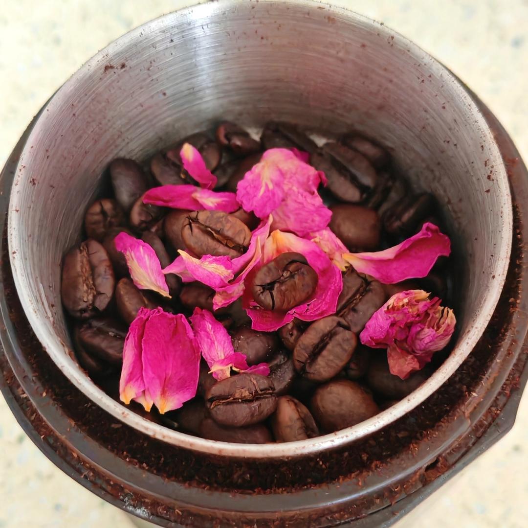 每天一杯咖啡的味道☕
