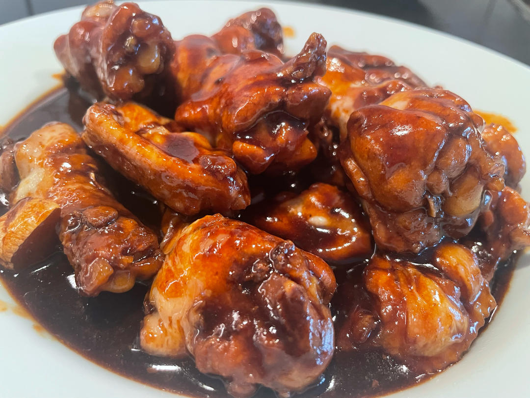 厨师长教你：“可乐鸡翅”的家常做法，味道鲜嫩可口，先收藏起来
