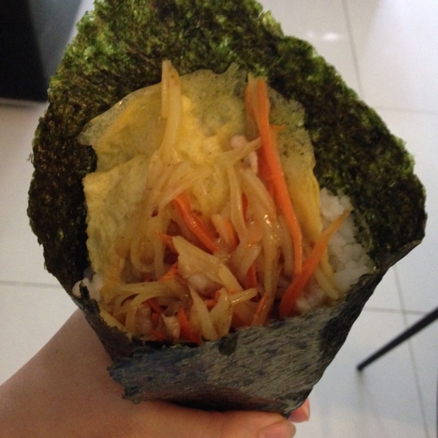 不用捏的饭团(おにぎらず)