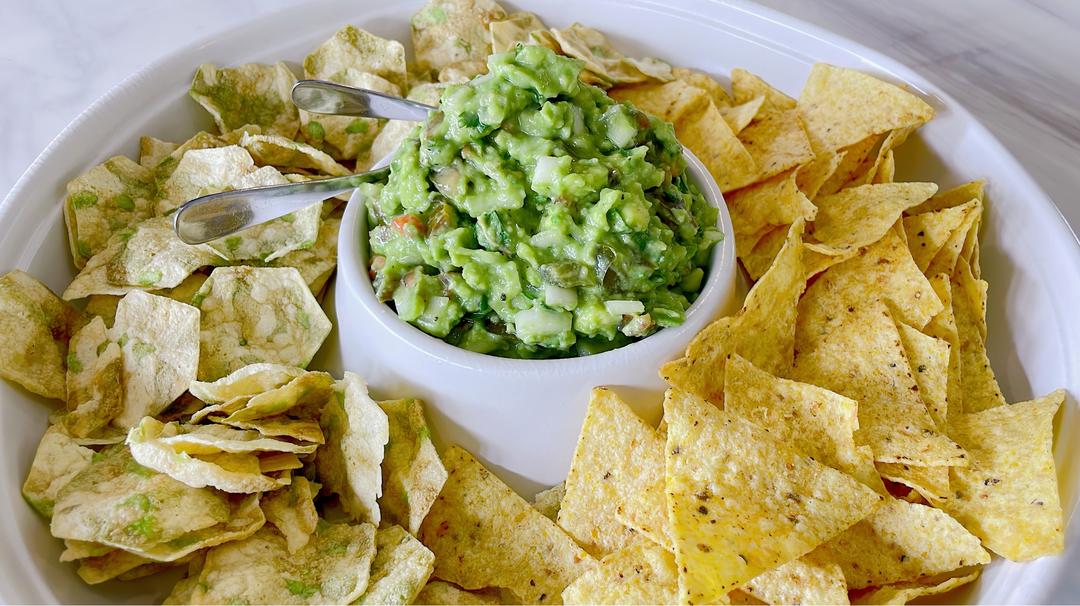 🥑🍅🧅🍋牛油果酱的做法