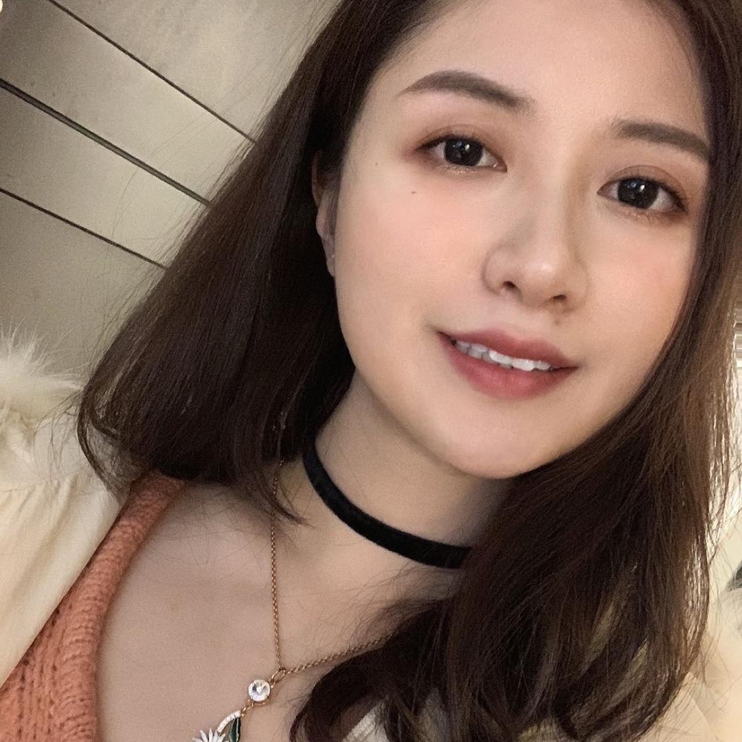 吃货小馋猪哦耶