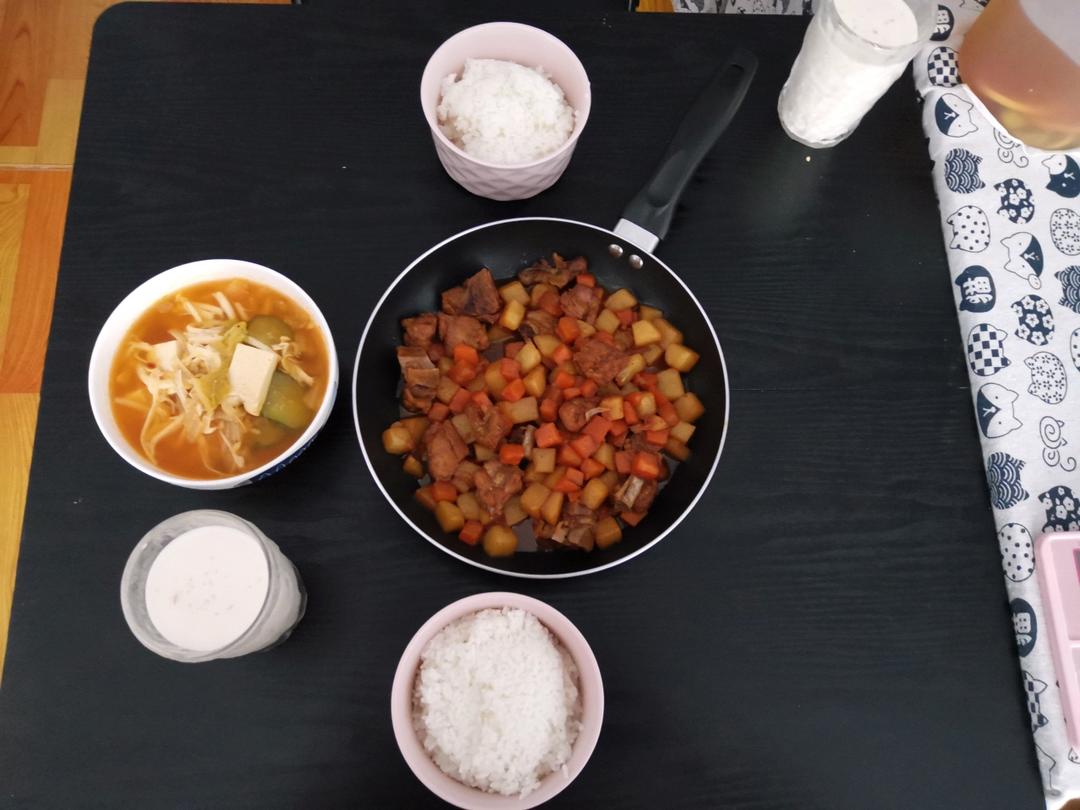 土豆炖排骨