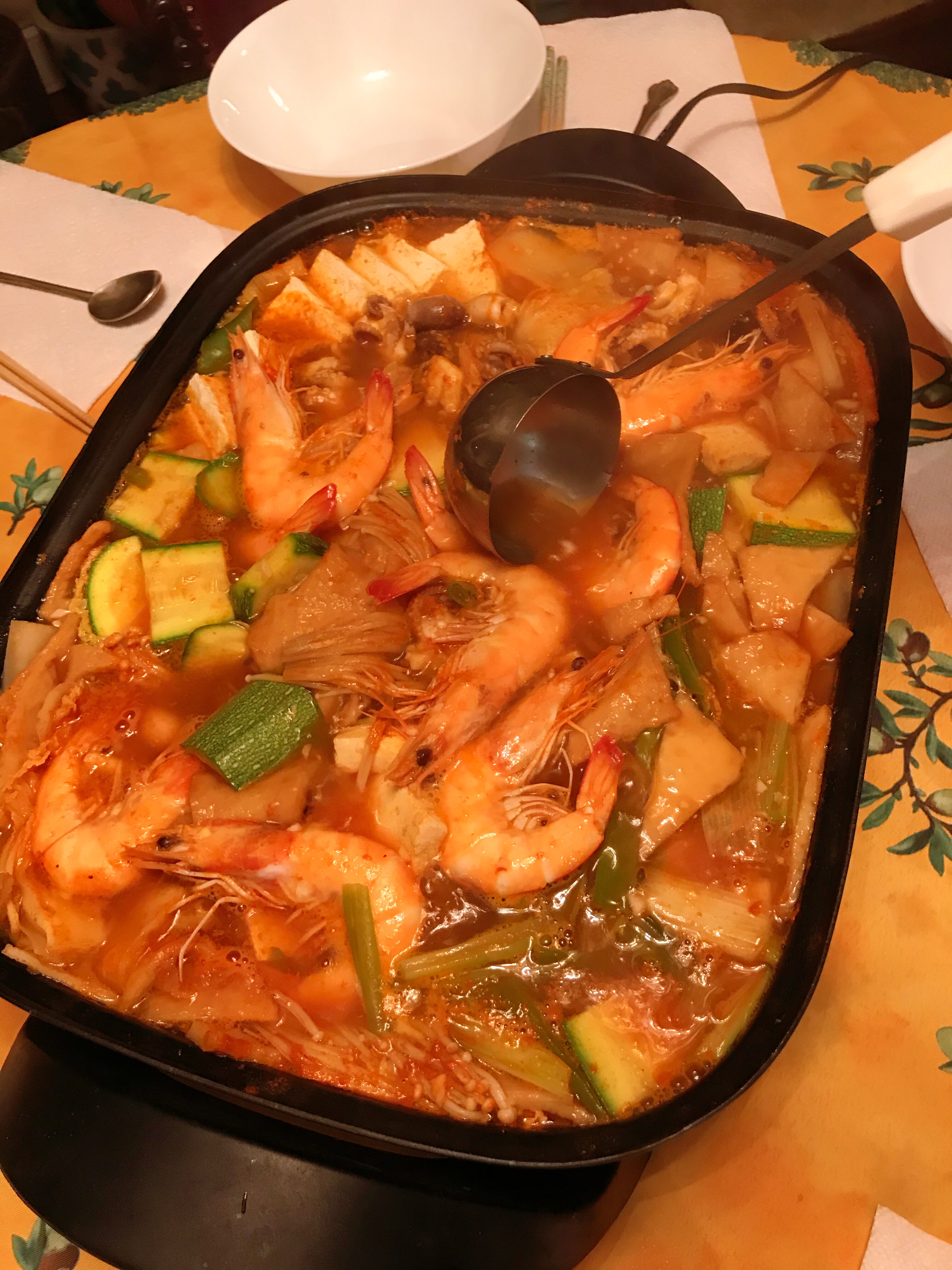 韩式海鲜蔬菜一锅煮 鲜辣鱼汤 Mae Un Tang的做法 步骤8