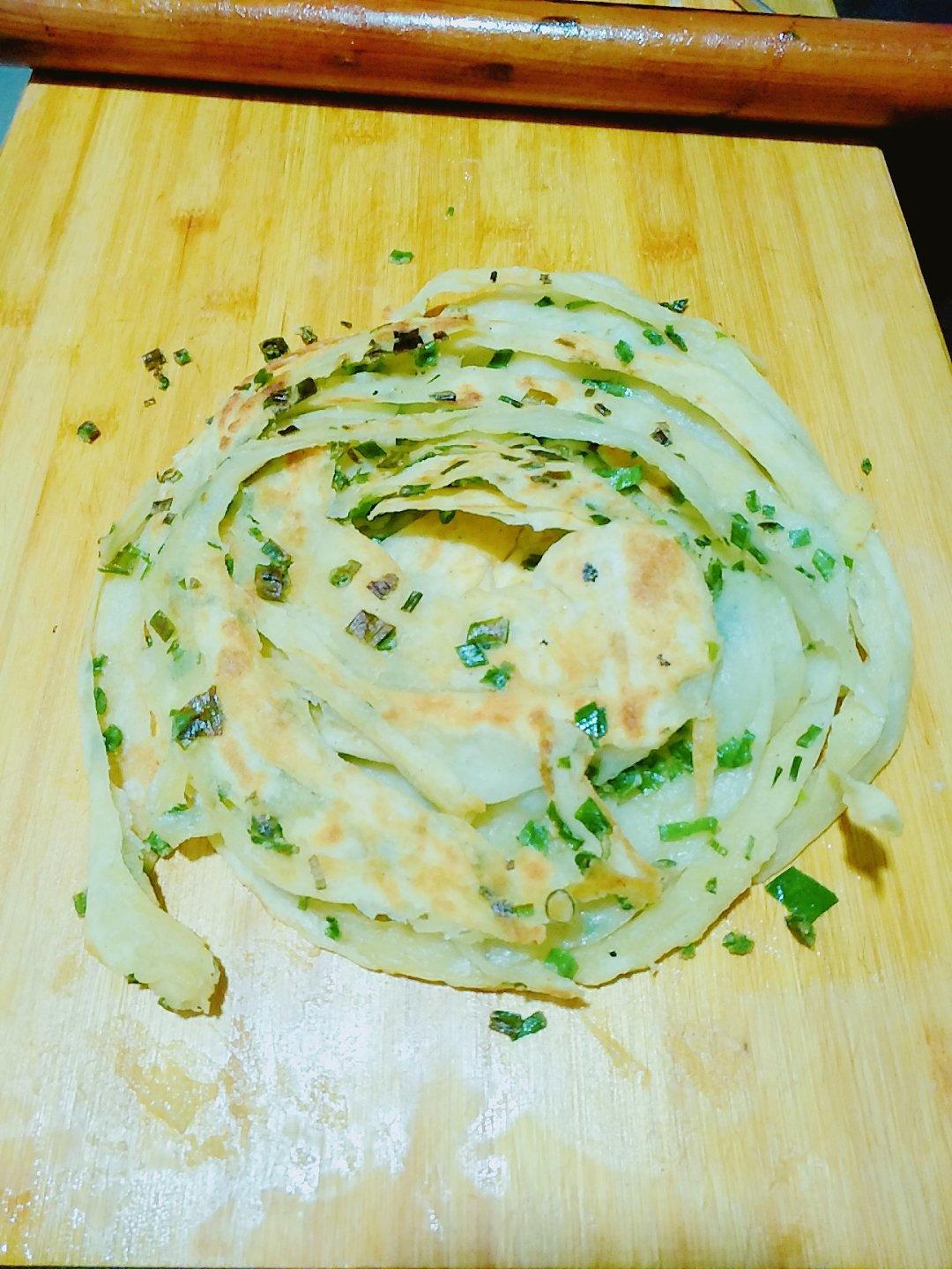 外酥内软的葱花烙饼