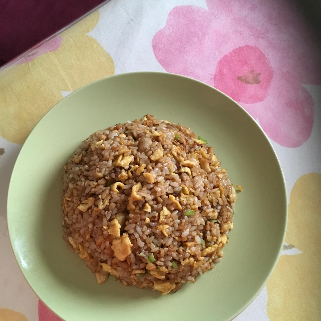 小时候的酱油炒饭