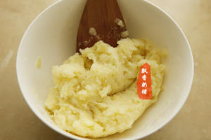 酸菜土豆泥的做法 步骤5