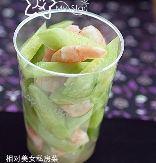 夏日鲜虾瓜条的做法