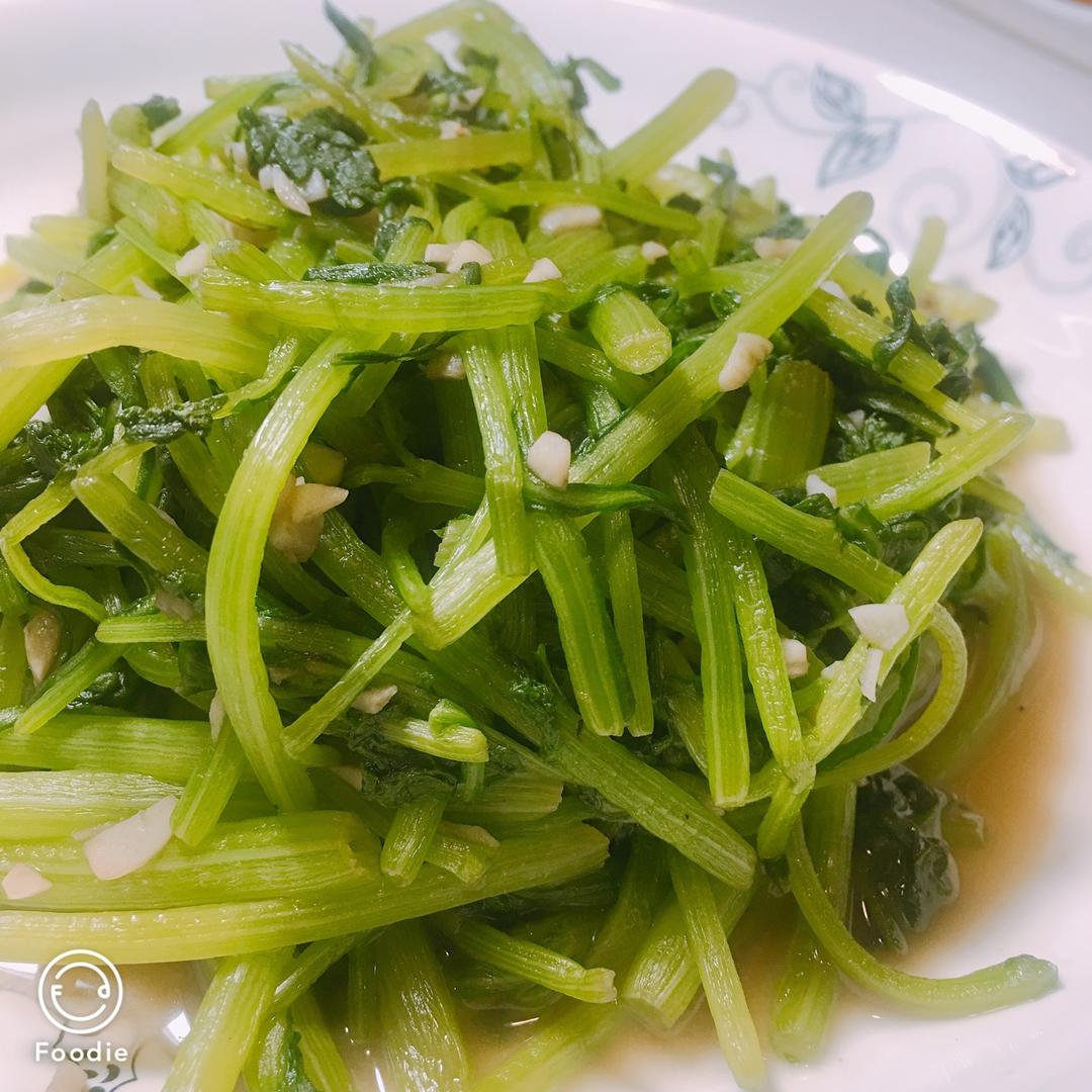 万事胜意一盆花做的清炒茼蒿