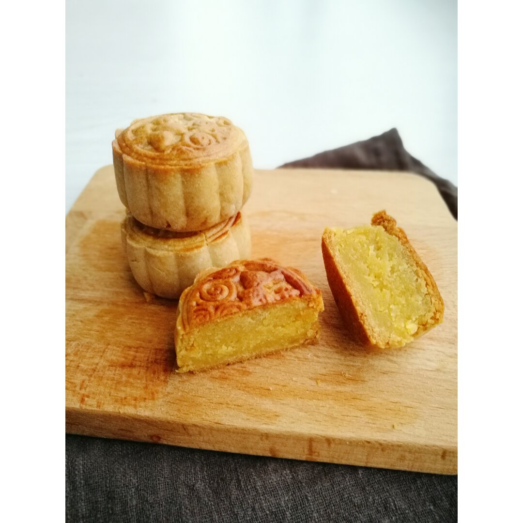 金沙奶黄月饼