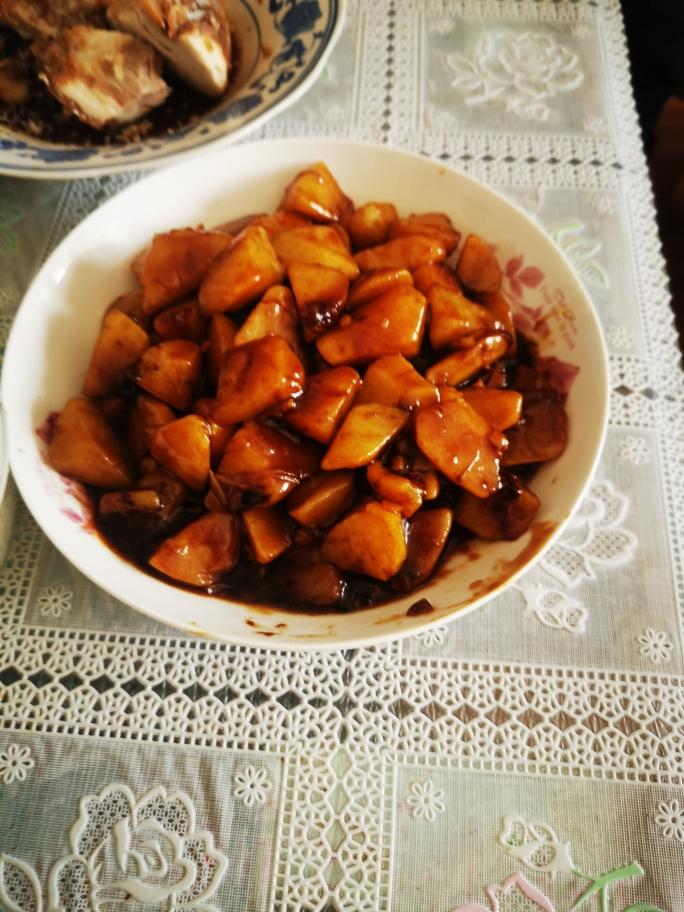 🔥巨下饭，软糯入味！比肉还好吃的红烧土豆