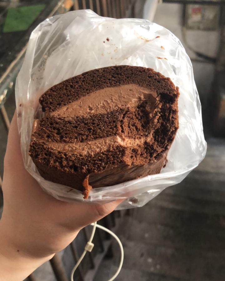 甘纳许巧克力蛋糕卷