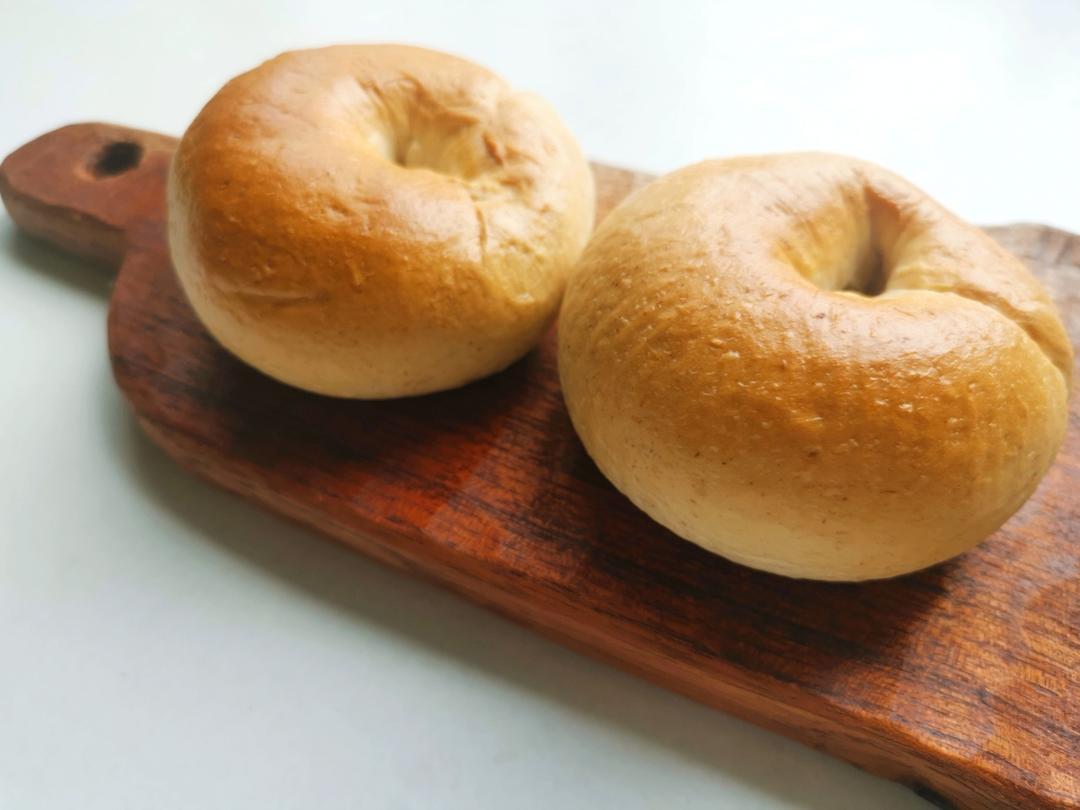 怎样做出完美的钻石纹贝果～无糖无油黑全麦贝果