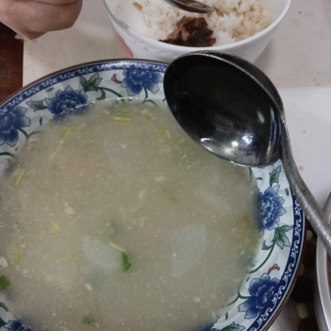 牛肉丸子萝卜汤，简单易做的鲜美味道