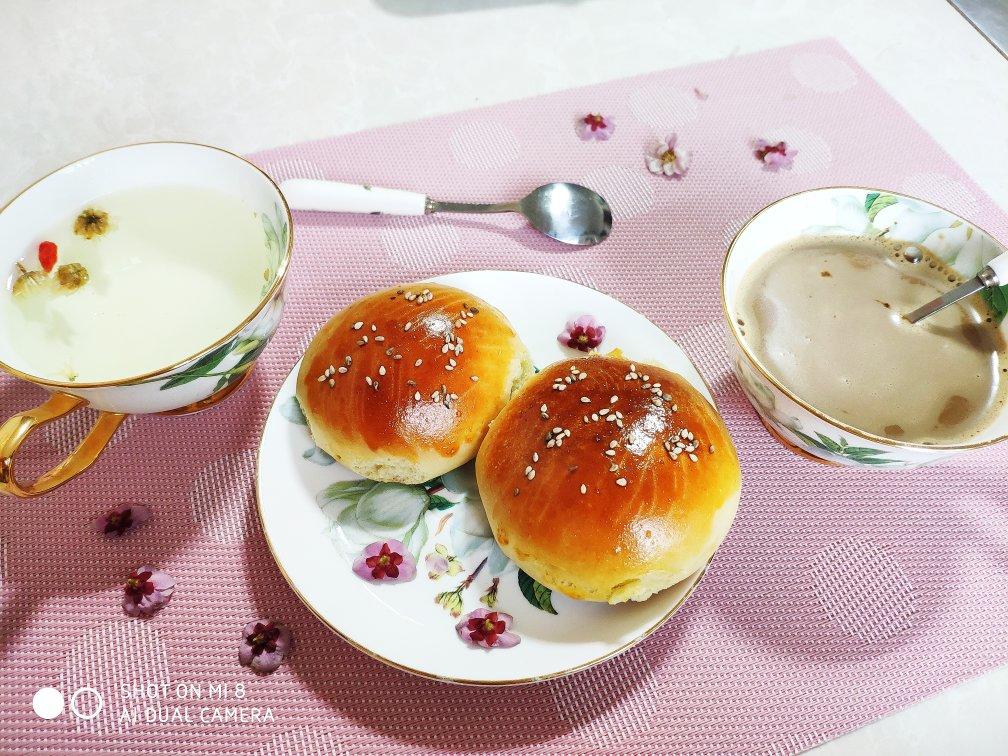 普通面粉做的柔软小餐包