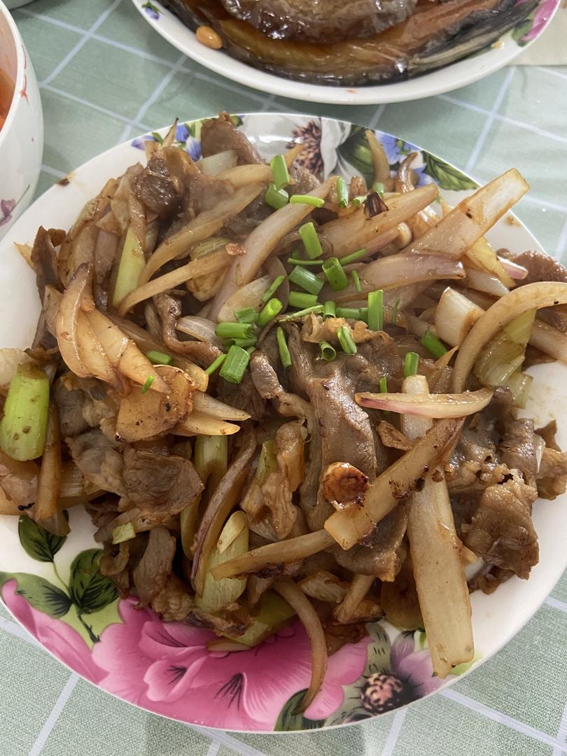 洋葱孜然羊肉片