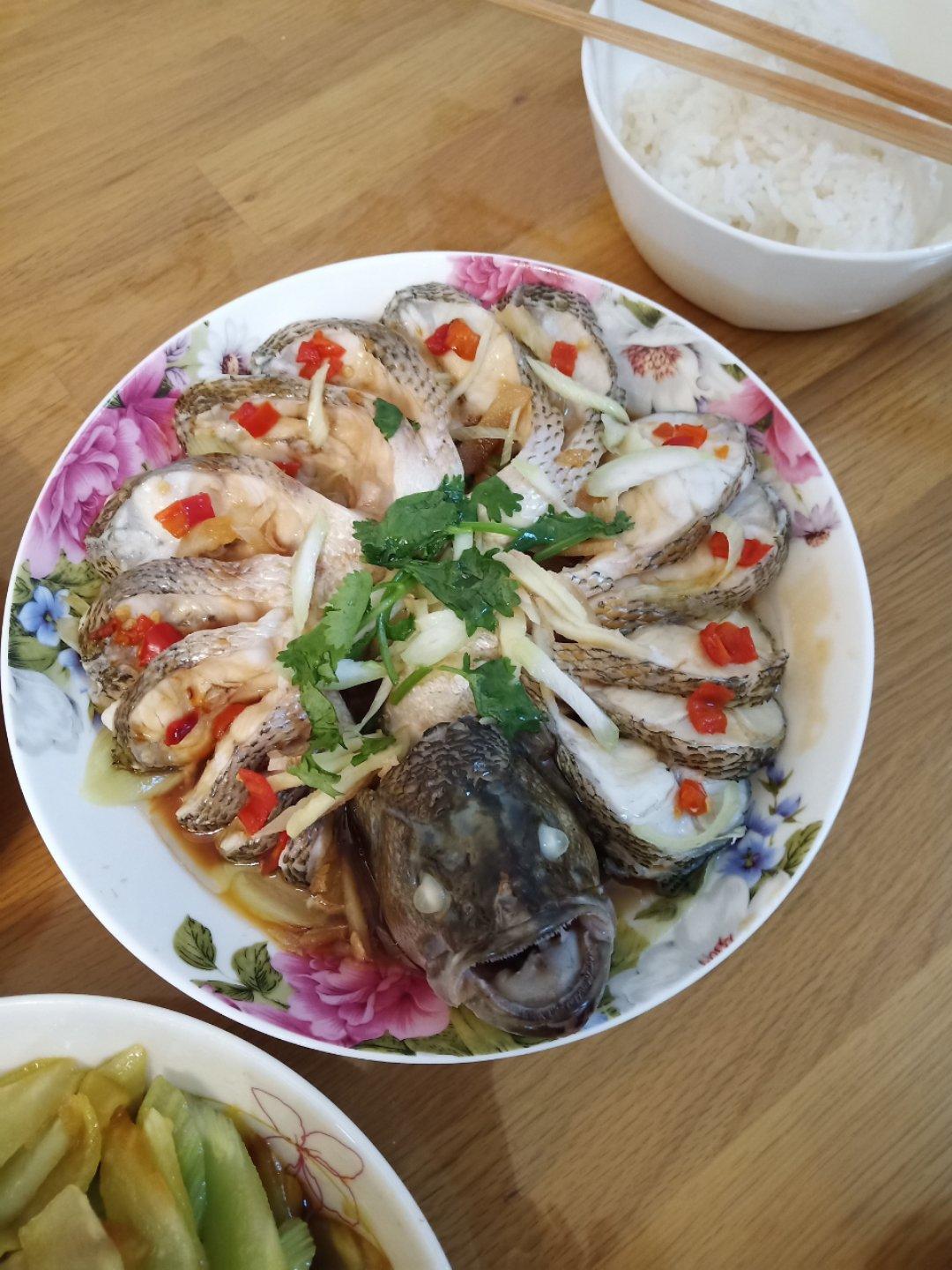 清蒸鲈鱼