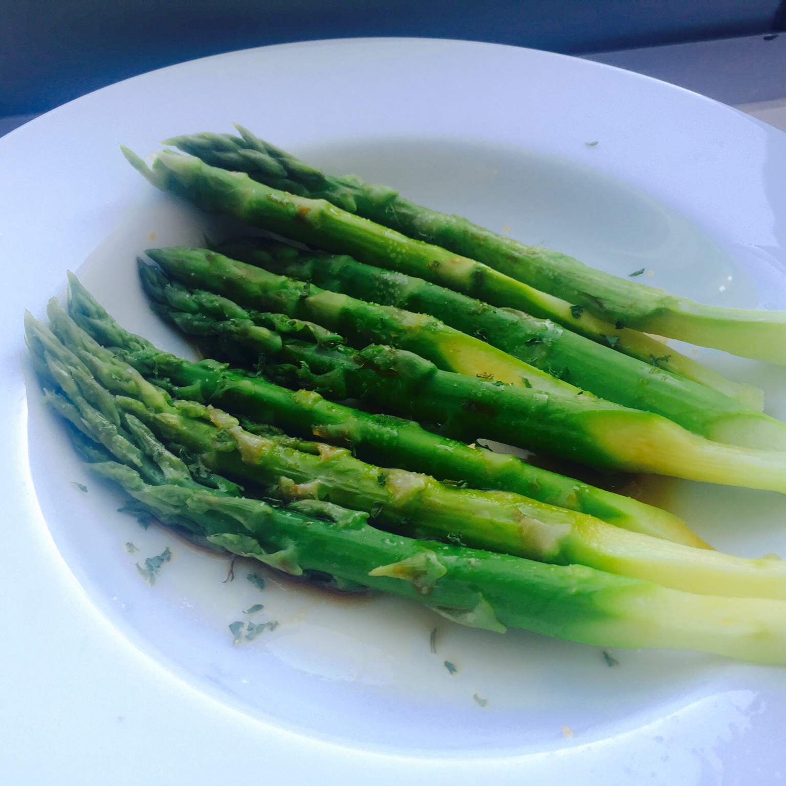 白灼芦笋