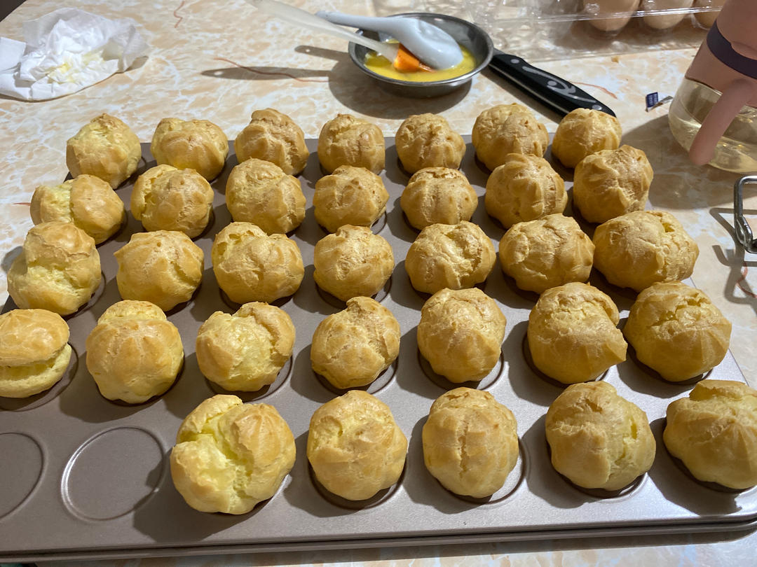 简单易成功的奶油小泡芙做法