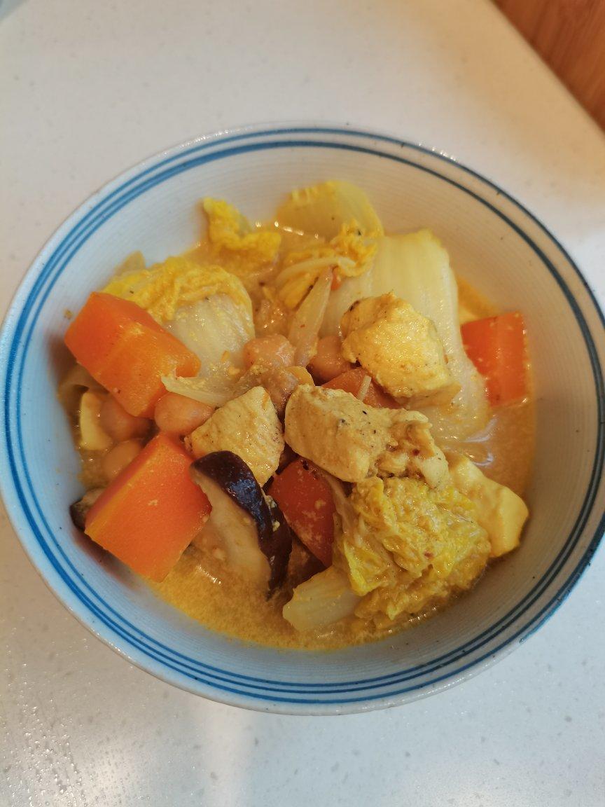 金针菇咖喱鸡炖鹰嘴豆【健康一锅端】