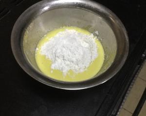 蛋黄溶豆（免奶粉版）的做法 步骤2