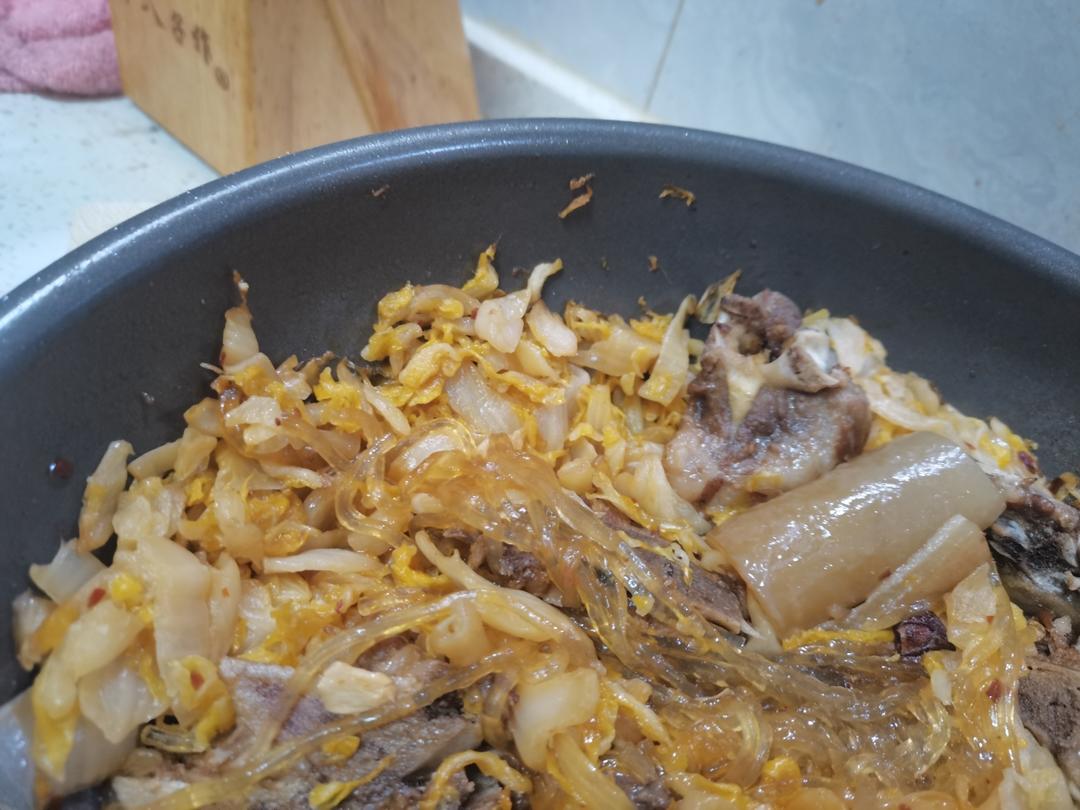东北酸菜炖排骨
