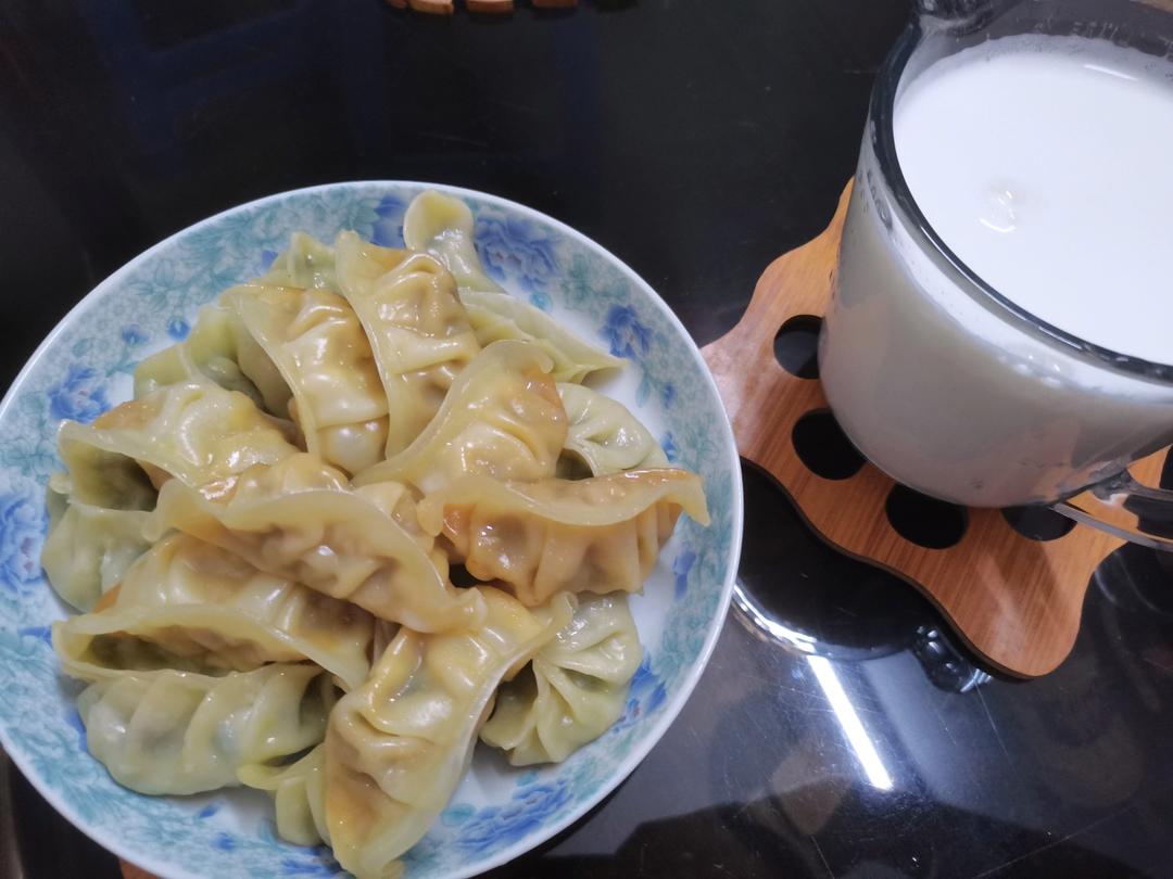 大兰的早餐桌
