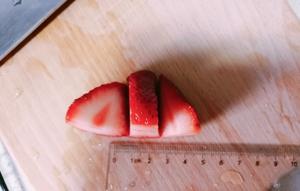纯净的草莓干的做法 步骤2