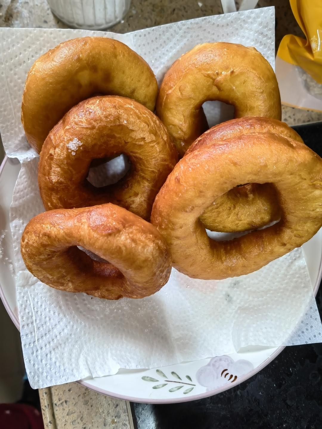 🍩超快手一小时低糖无需烤箱的甜甜圈（详细视频）