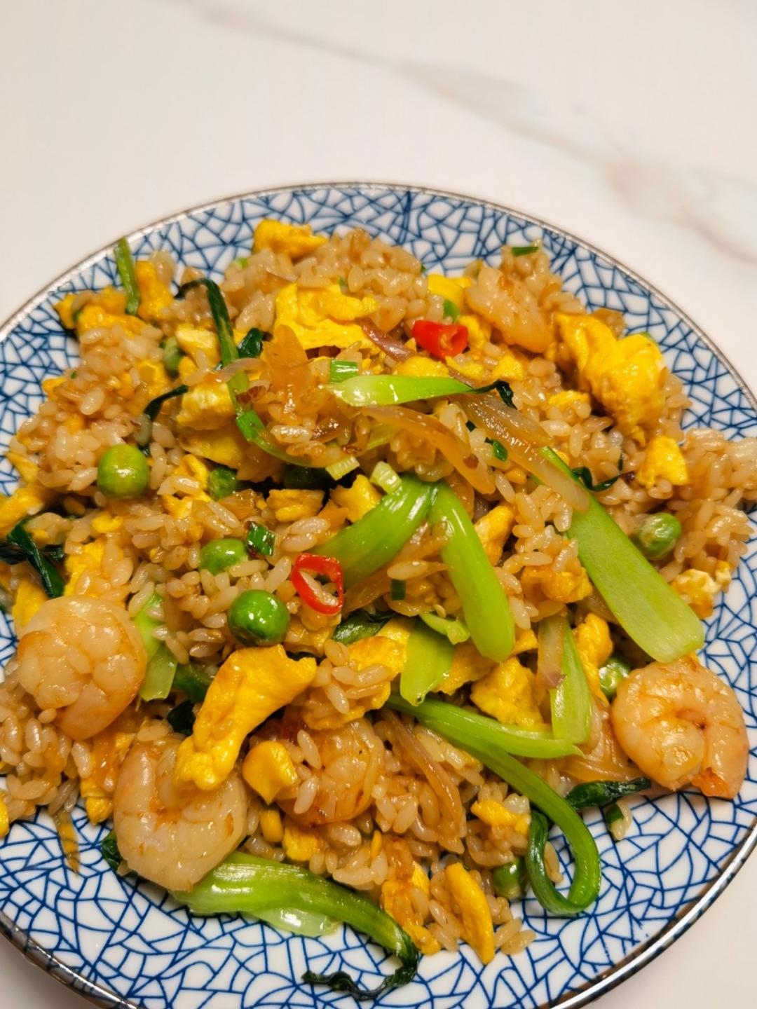 粒粒分明虾仁蛋炒饭