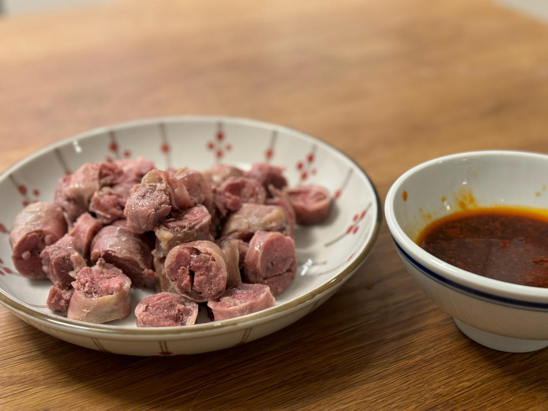 煮羊肚肉羊肉肠
