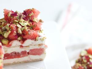 夏季专属|悉尼有名的草莓西瓜蛋糕（调整减糖版）的做法 步骤21