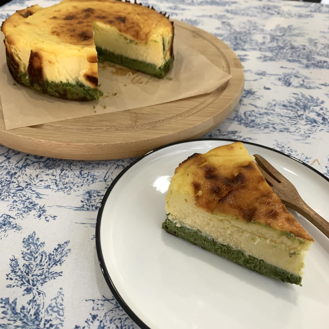 巴斯克抹茶双色芝士蛋糕