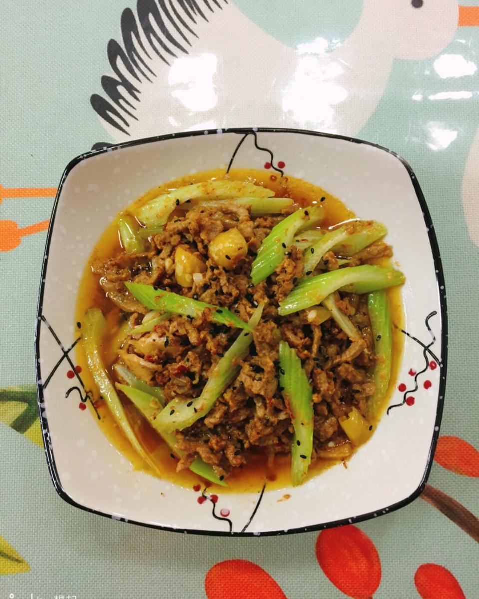 芹菜牛肉丝（嫩肉版）