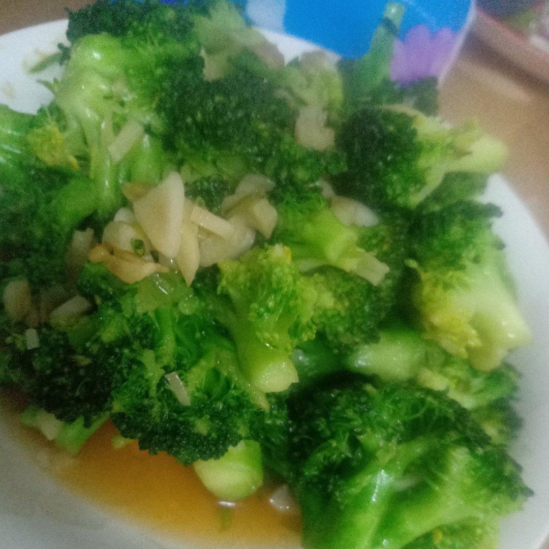 蚝油蒜蓉西兰花