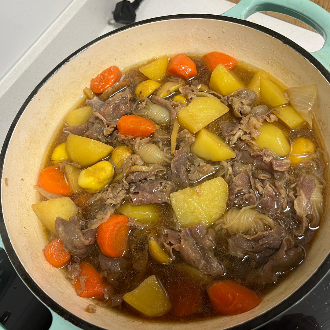 日式土豆炖牛肉（肉じゃが）