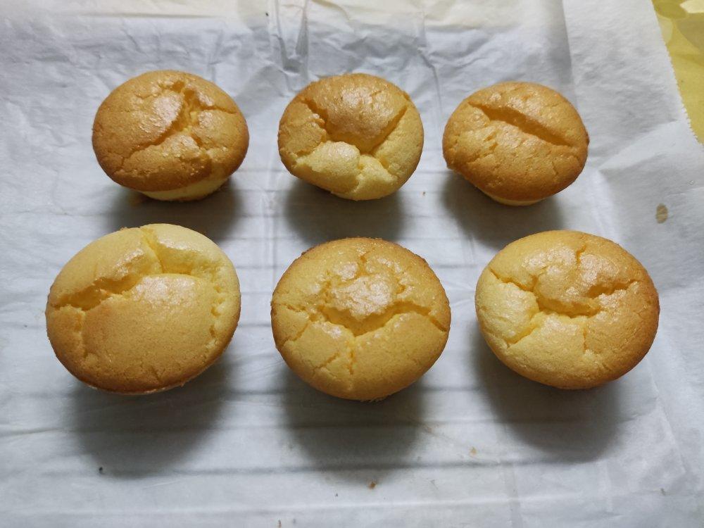 戚风小纸杯蛋糕