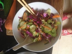 清爽蔬菜沙拉的做法 步骤6