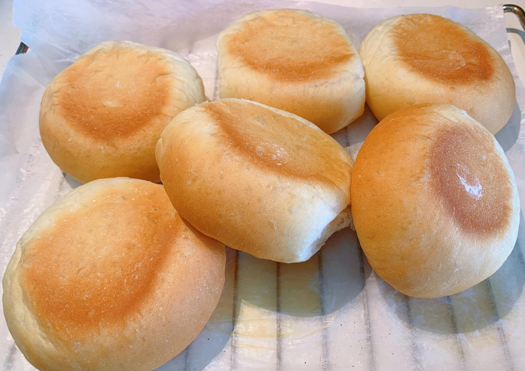 面包不够松软？来试试不一样的超软红豆包