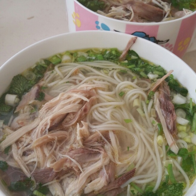 亲子鸡丝汤面