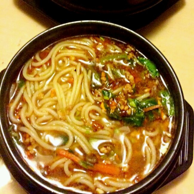 砂锅米线