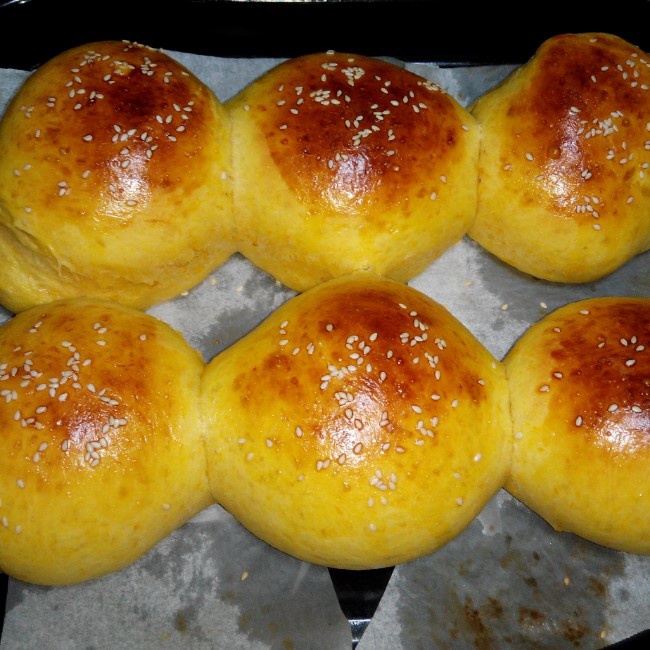 热情洋溢小面包