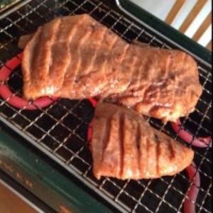 蜜汁猪颈肉（烧烤，非烤箱）的做法 步骤4