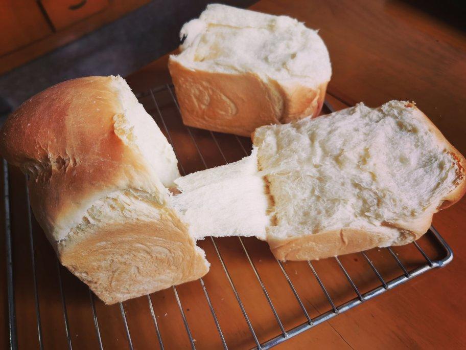 柏翠面包机-超软拉丝吐司面包一次性发酵